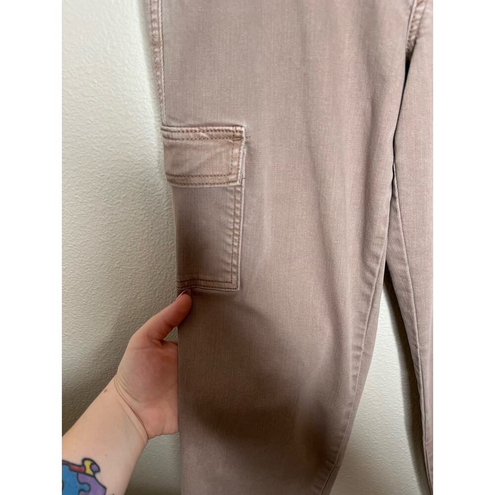 UNIVERSAL THREAD Boyfriend Fit Cargo Pants Light Brown Size 4/27 - Picture 10 of 13